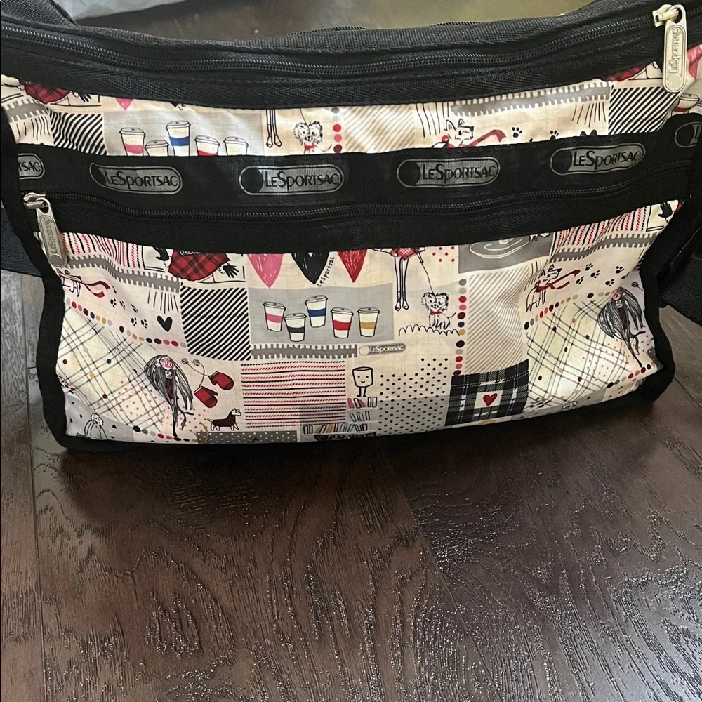 LeSportsac Deluxe Everyday Expandable Bag “Warm Wishes” - Picture 2 of 14